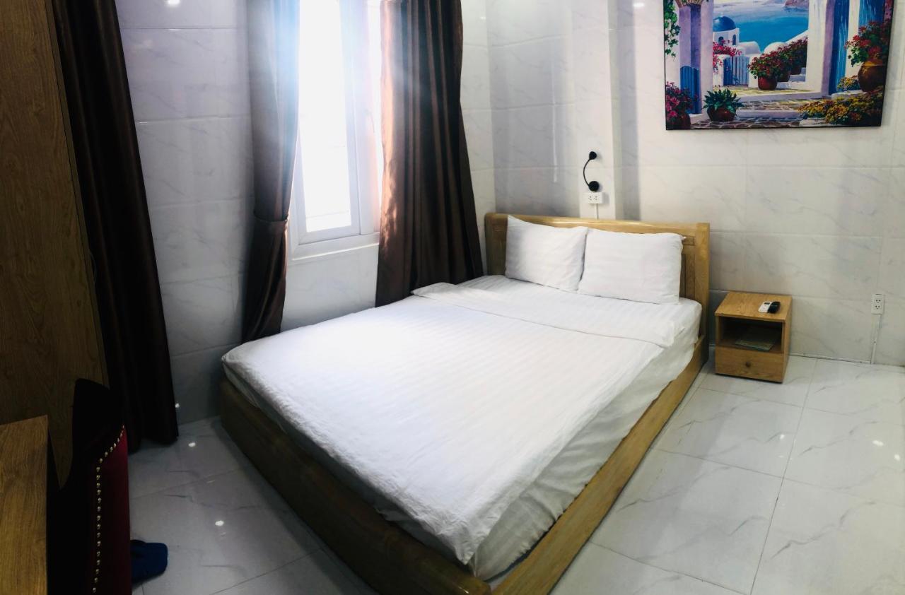 2Z Hotel- 149 Le Thi Rieng Ho Chi Minh-staden Exteriör bild
